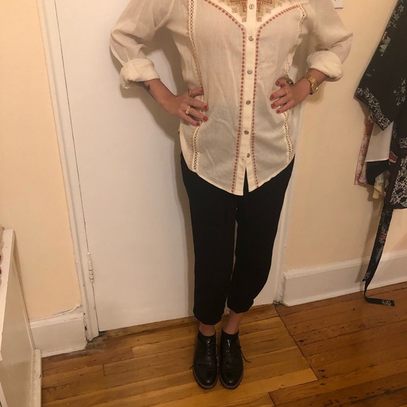 Embroidered button down - Picture 2 of 4